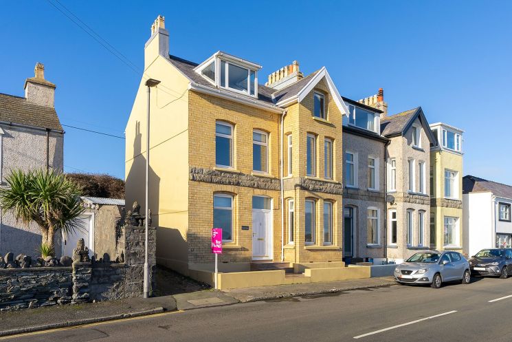 Beach House, Beach Road, Port St Mary | Buy Me - Isle of Man Property ...